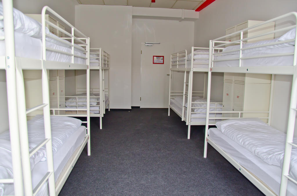 Bed in een Slaapzaal met 8 Bedden