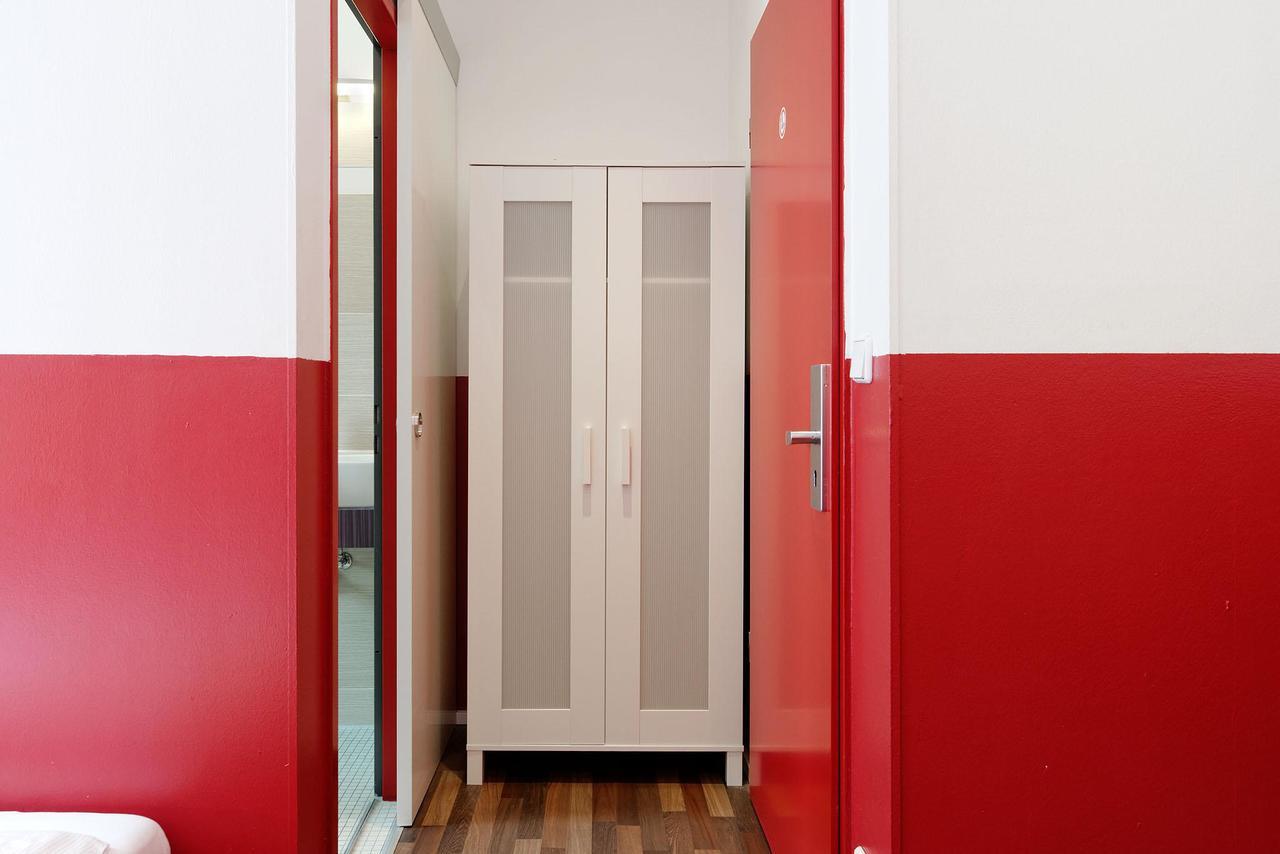Double or Twin Room Private Bathroom